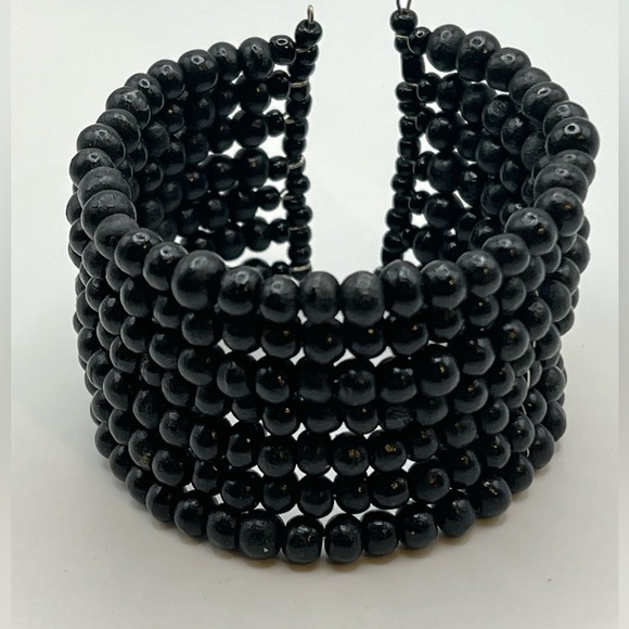 BLACK Bead Stretch Bracelet‎ - Picture 1 of 6
